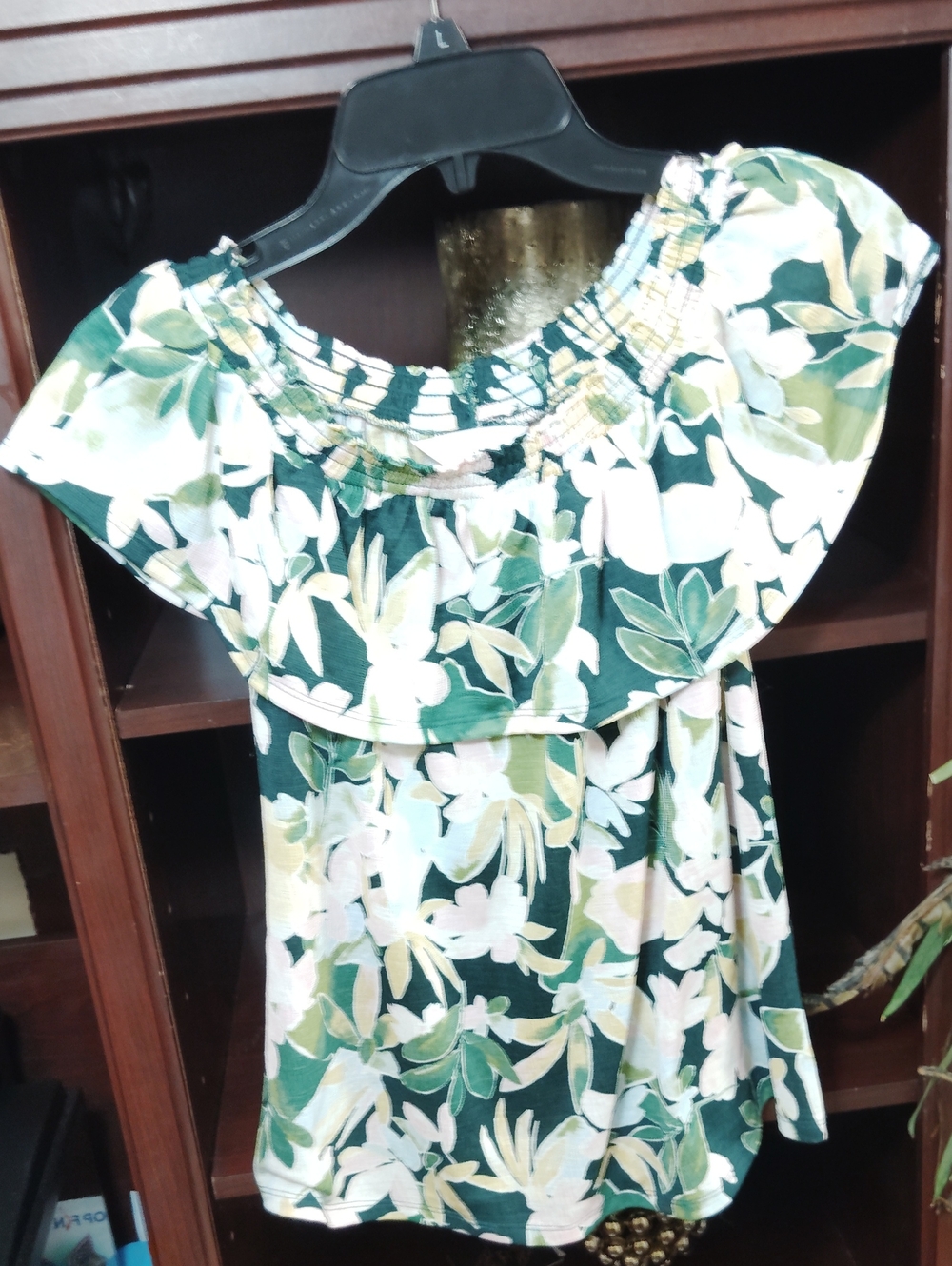 LC Lauren Conrad Green Floral Off-Shoulder Tunic